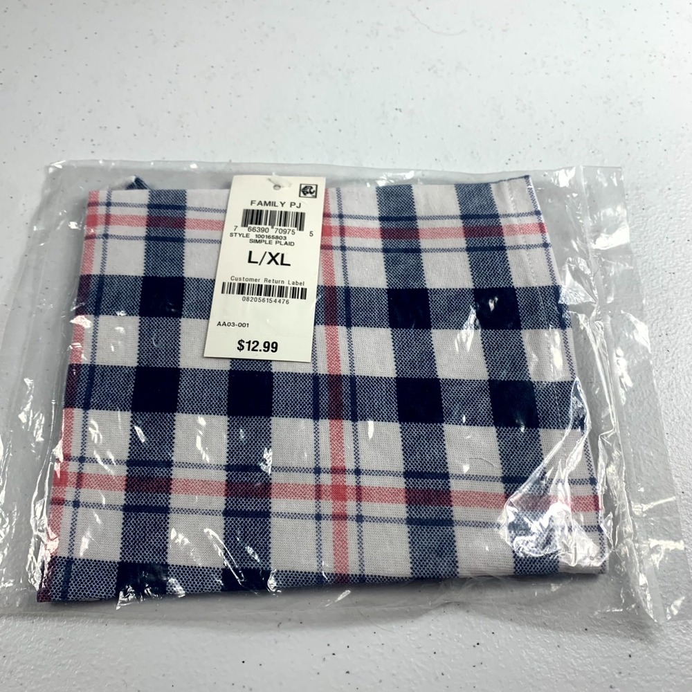 Macy's Family Pajamas Matching Pet‎ Bandana Dog L/XL Simple Plaid Red Blue Scarf